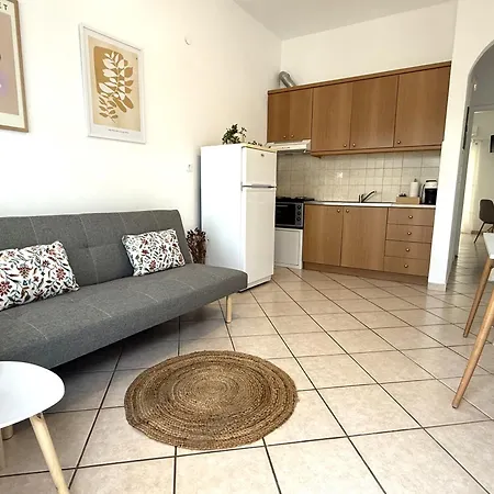 Fabrika Apartment Vari (Syros)