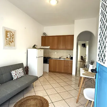 Fabrika Apartment Vari (Syros)