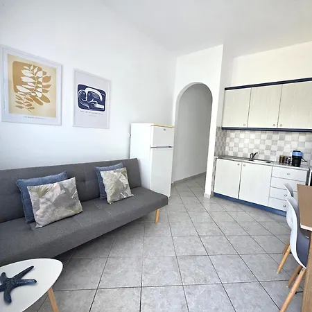 Apartamento Fabrika Vári